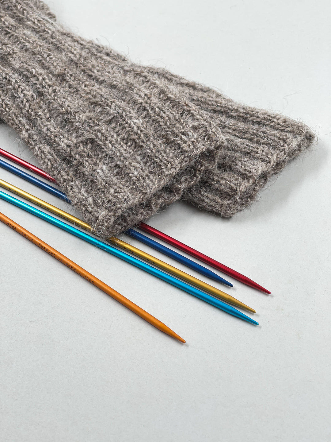 DOUBLE POINTED NEEDLES
